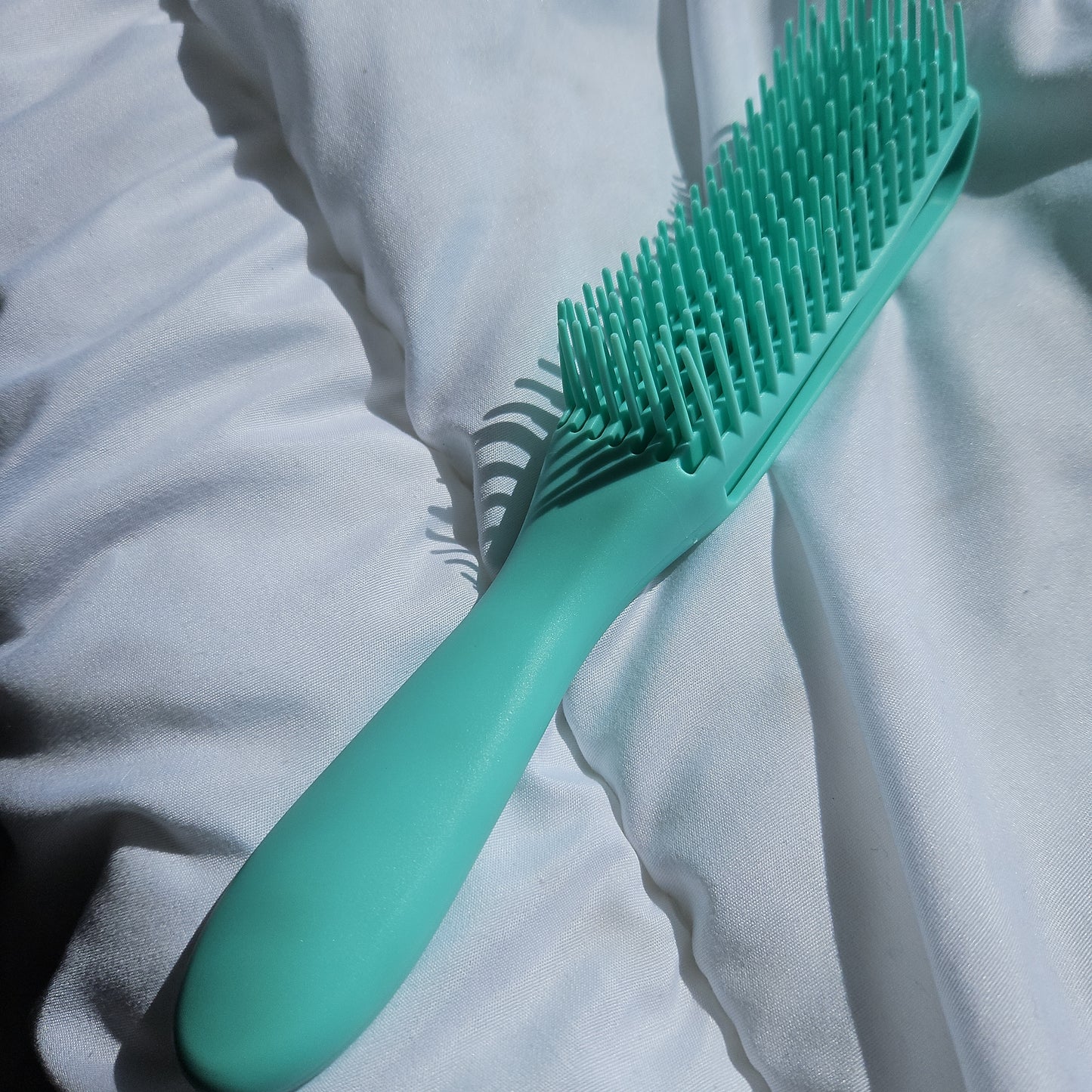 Detangle brush